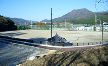 금정구민운동장 좌측 전경